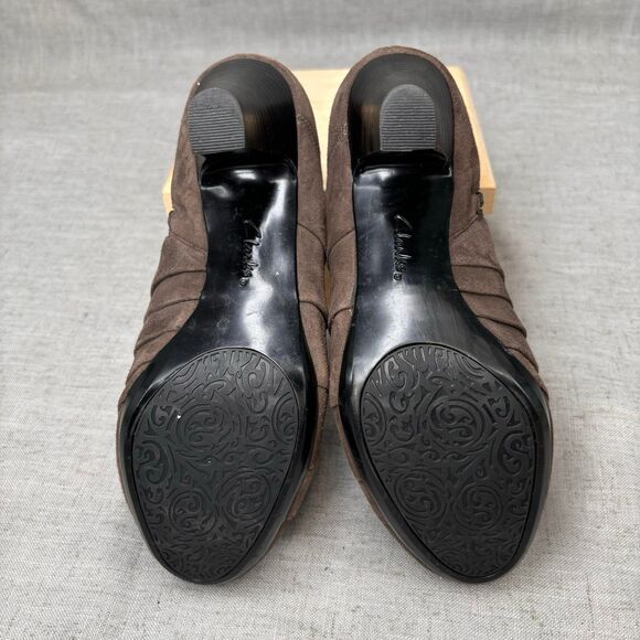Clarks Artisan Society Gown II Boots Brown‎ Suede  Leather Heeled Boot Women's 7 - Picture 7 of 10